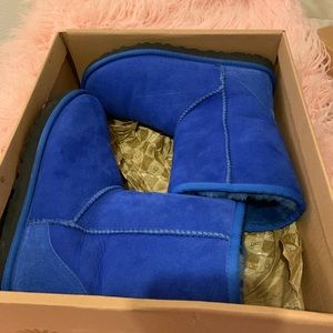 Blue Ugg Short Classics